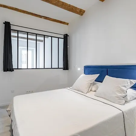 Apartment Les Pieds Dans Le Vieux Port Marseilles